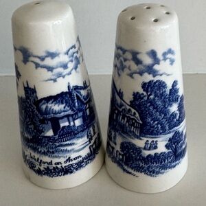 Vintage Ridgway Shakespeare's Country salt and pepper Ironstone England holidays